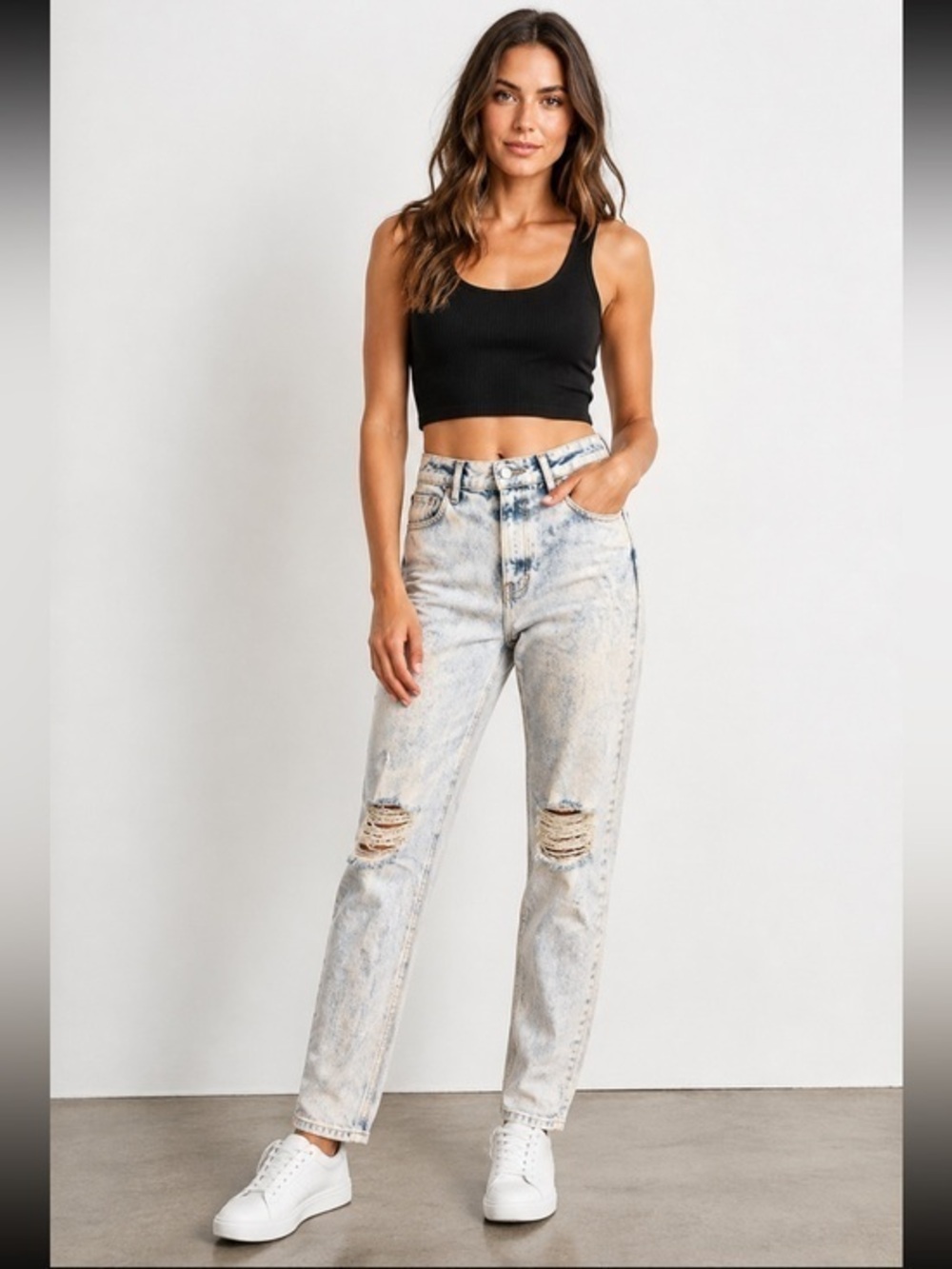 a.n.a A New Approach Size 4 Acid Wash Distressed High Rise Dad Jeans